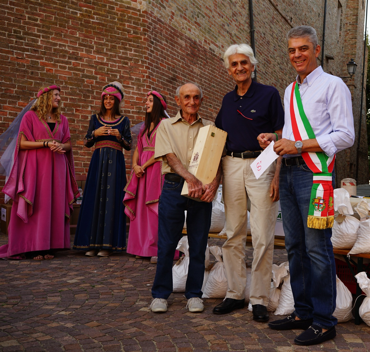 Premiazione ottavo classificato